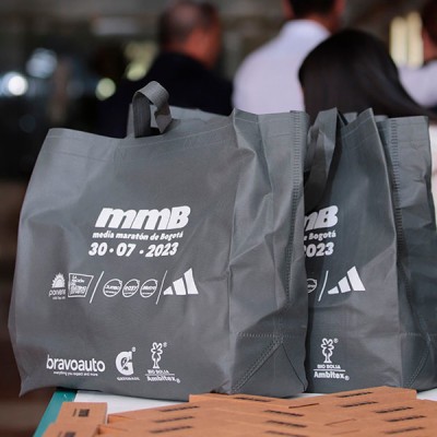 El deporte apuesta por la sostenibilidad con kits biodegradables para corredores