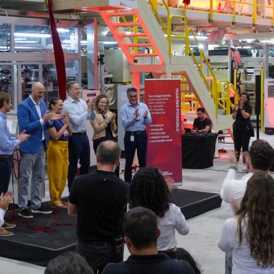 Avery Dennison celebra nueve décadas con un nuevo posicionamiento institucional